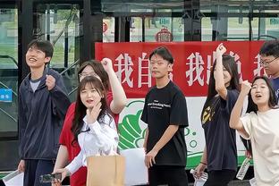 中国篮协：欣闻苗立杰进入FIBA名人堂 在此向她和家人致热烈祝贺
